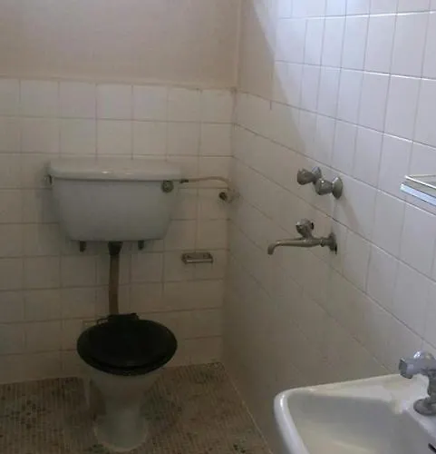 Gasthuis Imperial House Thamel - 2 Km From Swayambhunath Temple *